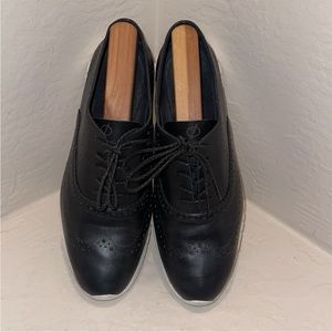 Cole Haan Zero Grand Leather Oxford Women’s size 9.5
Black & White